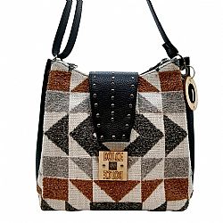 ΓΥΝΑΙΚΕΙΑ ΤΣΑΝΤΑ ΧΙΑΣΤΙ