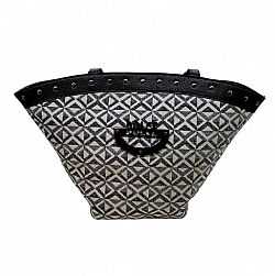 ΓΥΝΑΙΚΕΙA ΤΣΑΝΤΑ ΩΜΟΥ 